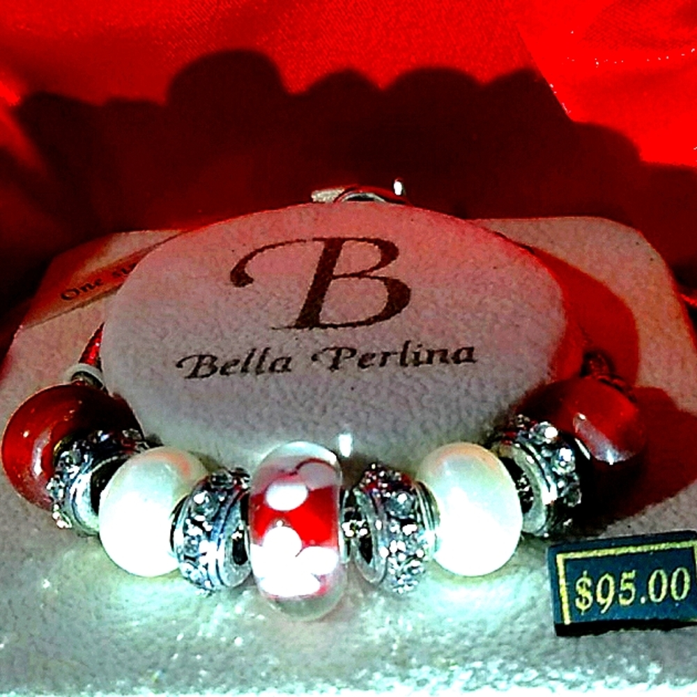 Festive Bella Perlina $95 Bracelet NWT
